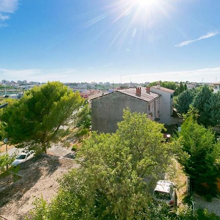 Modern Oasis Apartment Pula Exterior photo