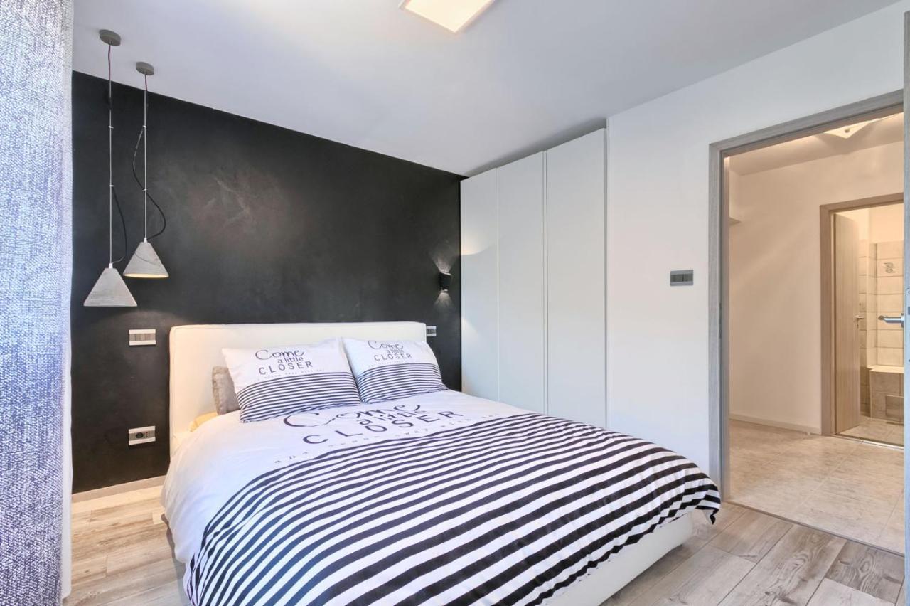 Modern Oasis Apartment Pula Exterior photo